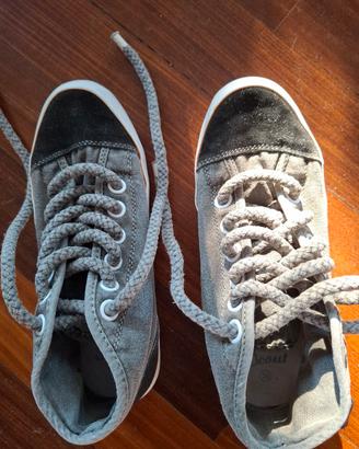 scarpe sportive