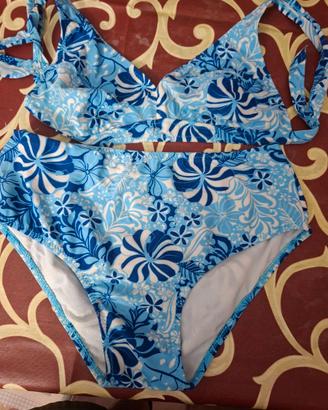 Costume fiorato