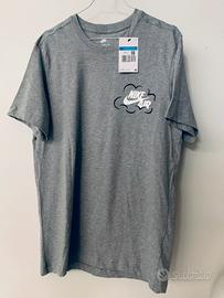 Tshirt Nike Swoosh
