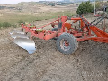 Aratro trivomere carrellato raciti