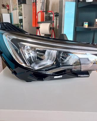 FARO ORIGINALE PEUGEOT 208