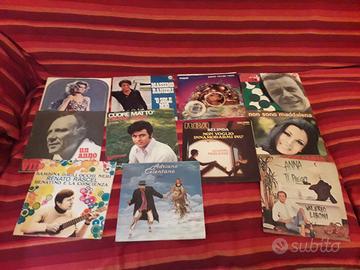 Dischi 45 giri diversi cantanti vintage 