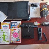 Nintendo Wii + Wii Fit Board + 4 giochi originali 