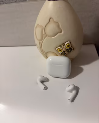 AirPods 4 