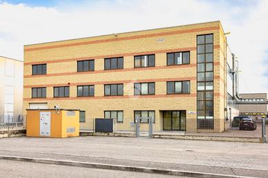 CAPANNONE A VALEGGIO SUL MINCIO