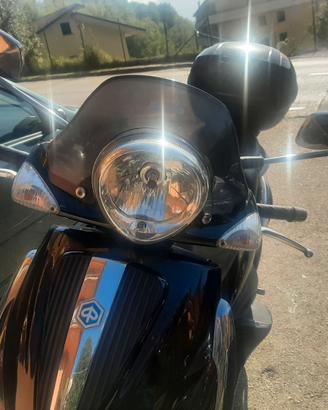 Scooter Piaggio Beverly Tourer 250.