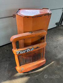 Serbatoio gasolio + calandra X Fiat 1300 super