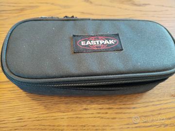 astuccio eastpak