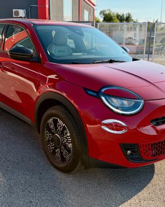 Fiat 600 Hybrid 110 CV DCT MHEV Icon