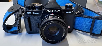 Yashica fx3 super 2000 con obiettivo 50mm