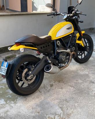 Ducati Scrambler 800 Icon (2018) - Unico Propr.