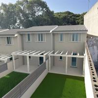 VILLETTE A SCHIERA CON GIARDINO E POSTO AUTO