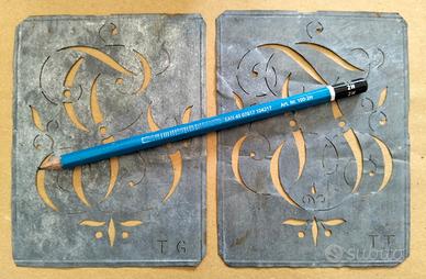 Coppia Antiche Mascherine Stencil in Zinco Liberty