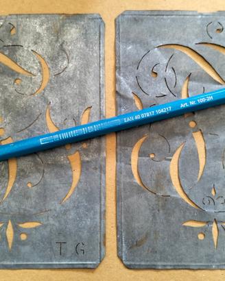 Coppia Antiche Mascherine Stencil in Zinco Liberty