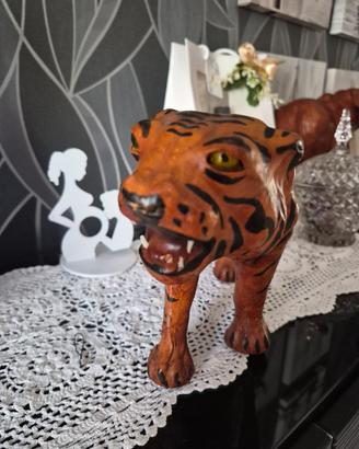 scultura  in pelle  anni  60 vintag 