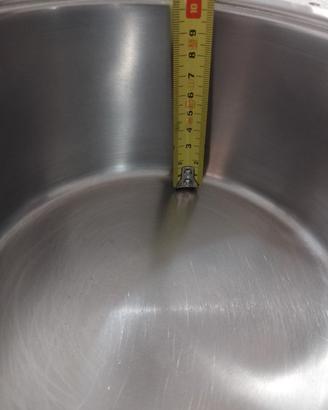 Pentola AMC DIAMETRO 18CM 