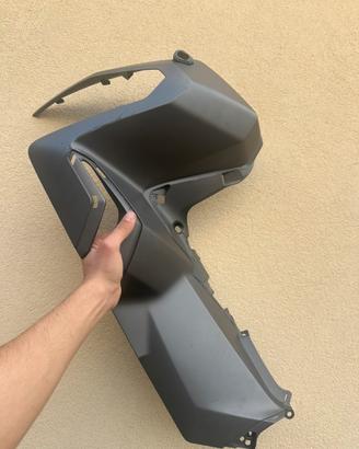 Carena scudo anteriore sx x adv 750