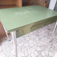 Tavolo da cucina in formica primi anni 60