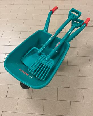 Carriola con attrezzi  gioco per bimbi