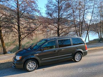 LANCIA Voyager - 2011