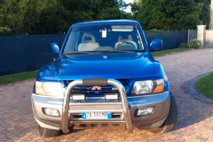 mistubisci pajero v60 