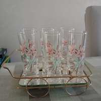 Carrellino con 6 bicchierini