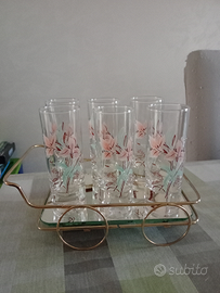 Carrellino con 6 bicchierini