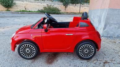 Auto elettrica 500 per bimbi