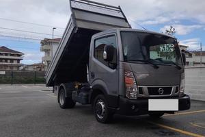 Nissan cabstar NT400 35-13 3000 130CV RIBALTABILE
