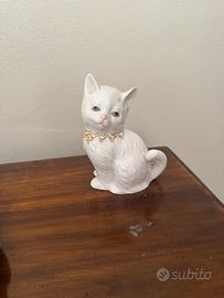Gatto di porcellana