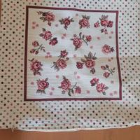 Copritavolo e cuscino arredo