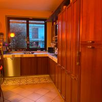 Cucina completa di elettrodomestici