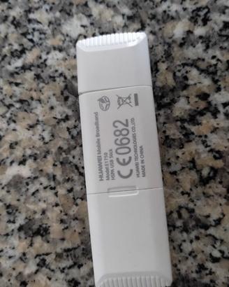 Modem su pennetta usb huawei e1750 per simm card m