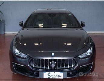 Maserati Ghibli 330 CV MHEV GT