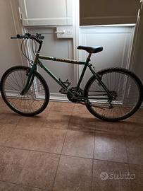 Mountain Bike Vintage 26" Douglas 