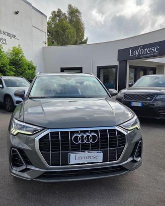 AUDI Q3 35 TDI S line edition