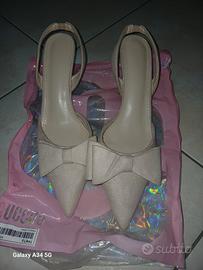 tacchi beige in velluto 