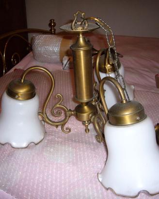 lampadario 3 luci €30