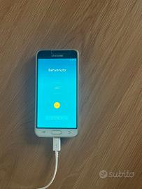 Telefono Samsung Galaxy J3