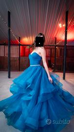 vestito da diciottesimo blu