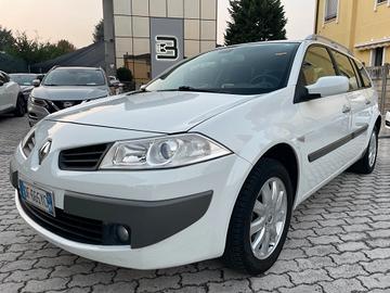 Renault Megane Grandtour 1.6 16v Luxe !!