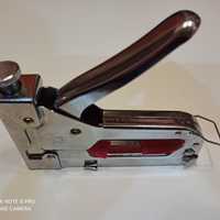 Pistola spara punti / graffette