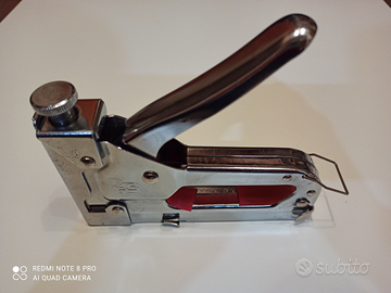 Pistola spara punti / graffette