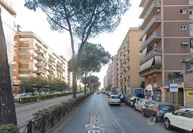 Villa gordiani bilocale con balcone