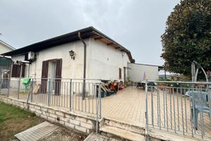 Labico- colle spina porzione di bifamiliare