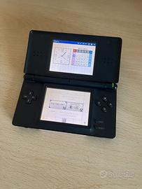 Nintendo DS Lite (Da revisionare) + 4 Giochi