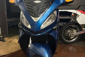 Malaguti Madison 250