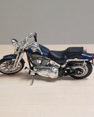 Harley Davidson modellino moto scala 1:18 Maist