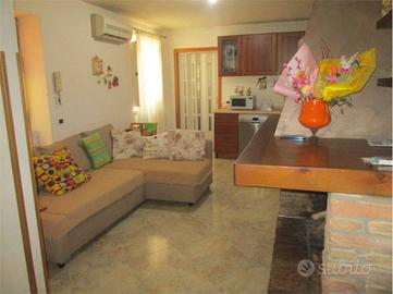 Casa indipendente di 175 m² con più di 5 locali a 