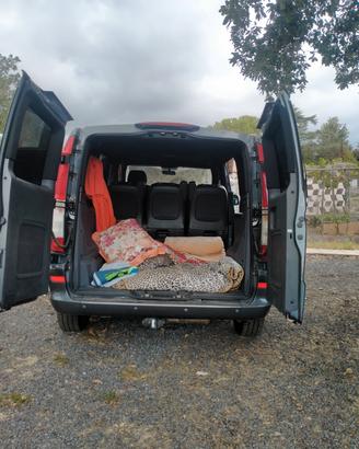 Mercedes vito. imm. autocarro 6 posti disel